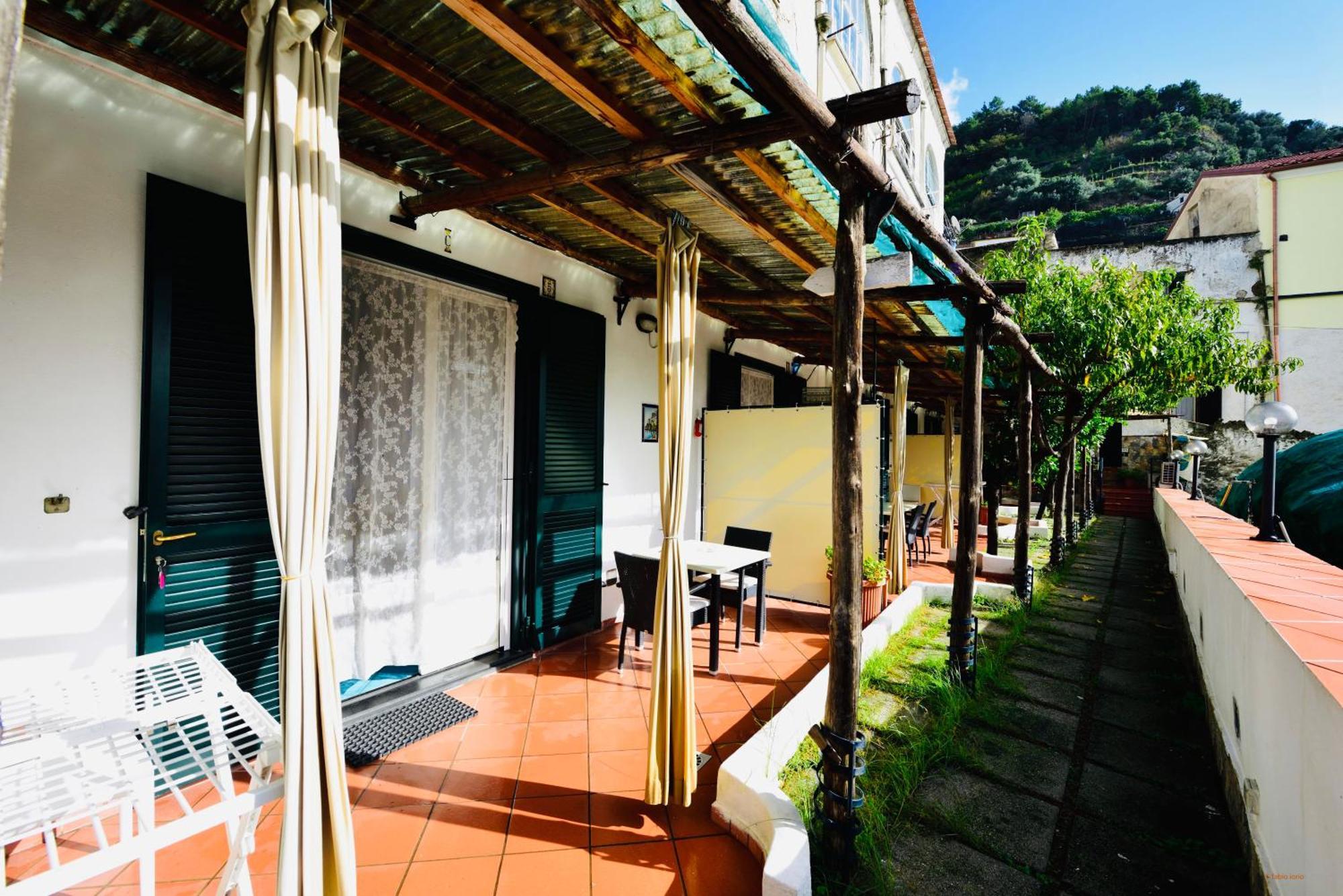 Eden Holiday Minori Buitenkant foto